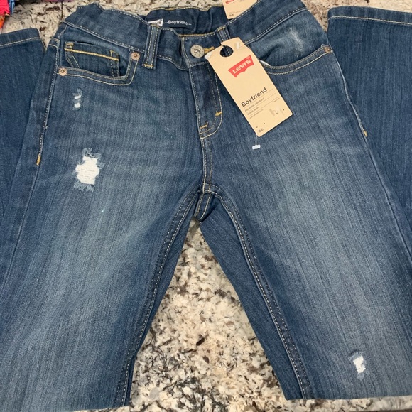 New Girls Levi Jeans - Picture 2 of 3